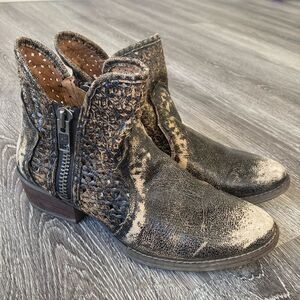 Circle G Women's Brown Leather Cutout Distressed Boots Sz 9 Both-Side Zippers